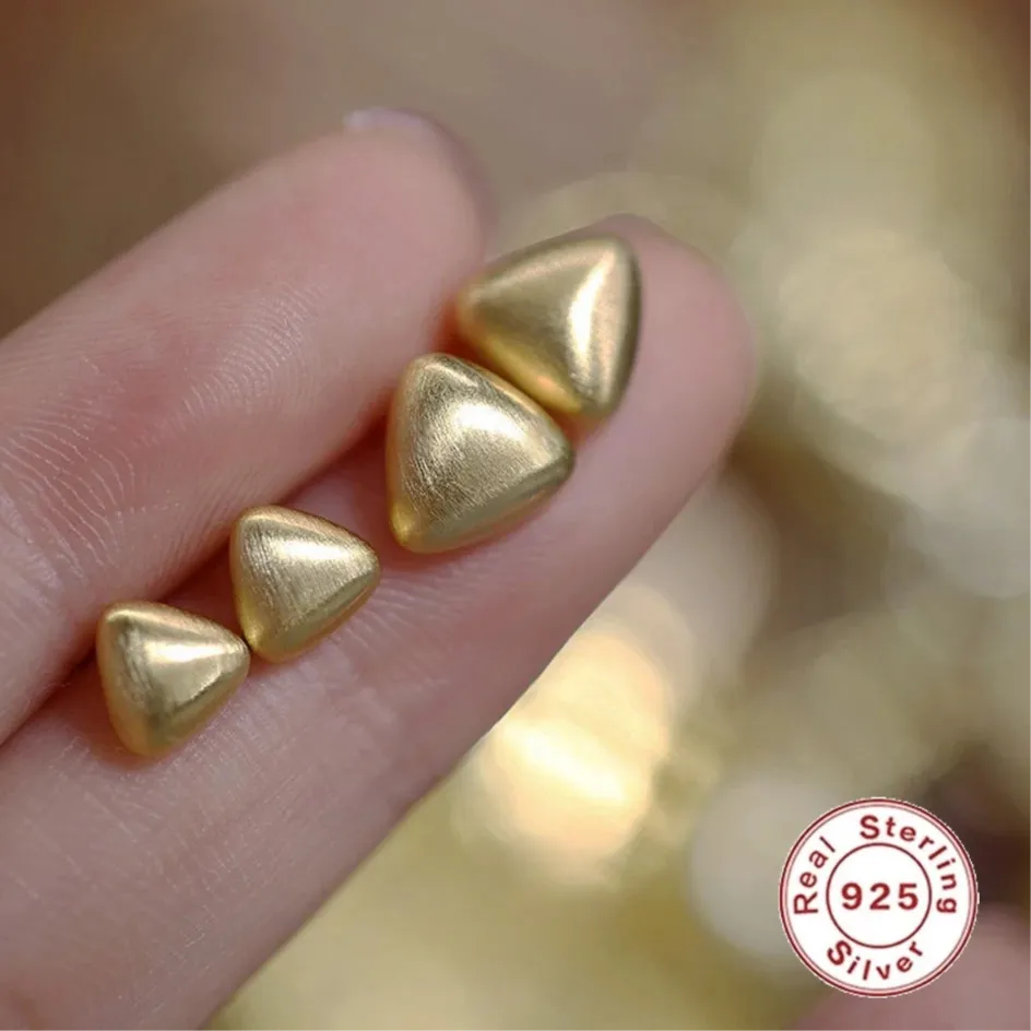 925 Sterling Silver Stud Earrings Charm Jewelry - Brushed Triangle - Xm404