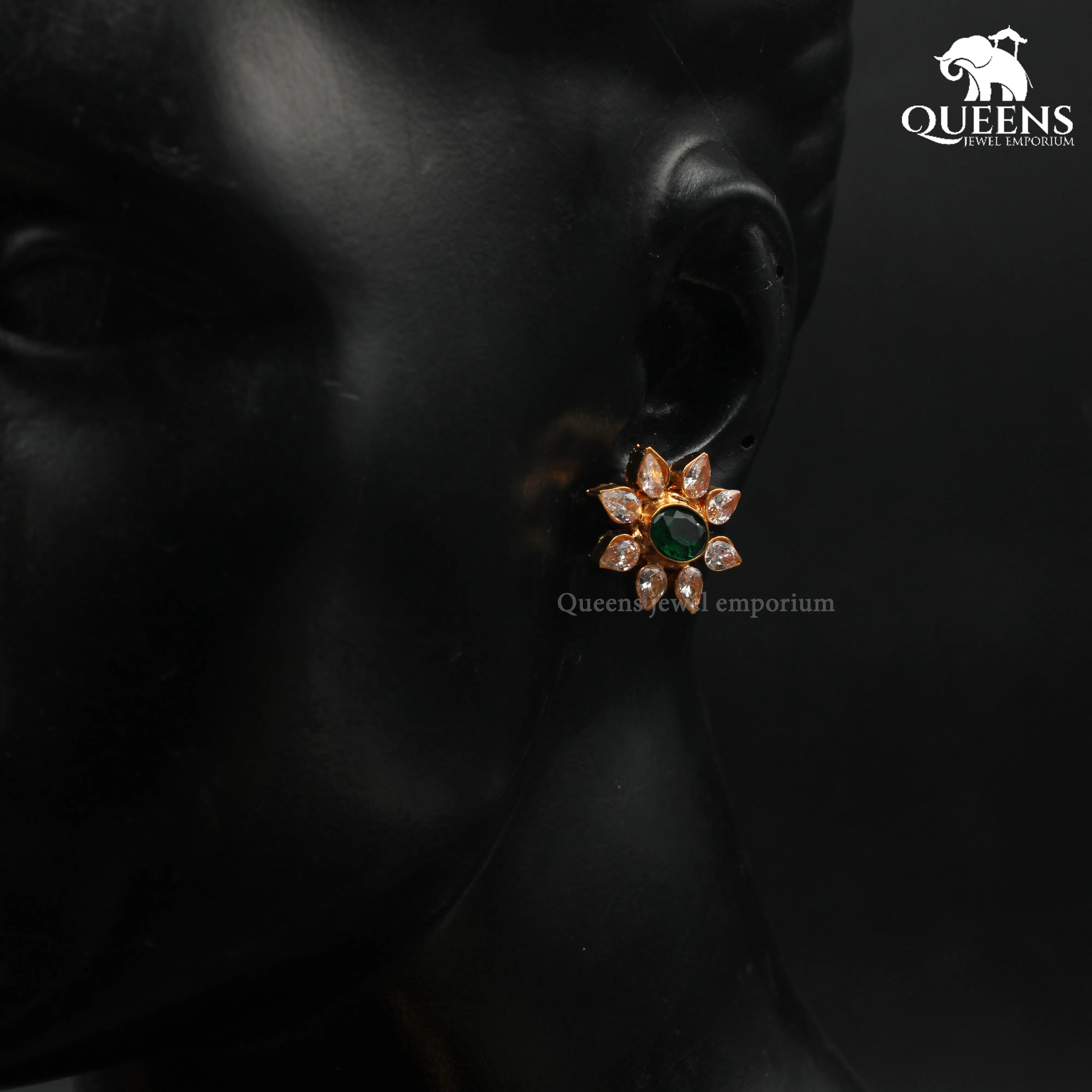 GAURAVYA SIMPLE EARRING