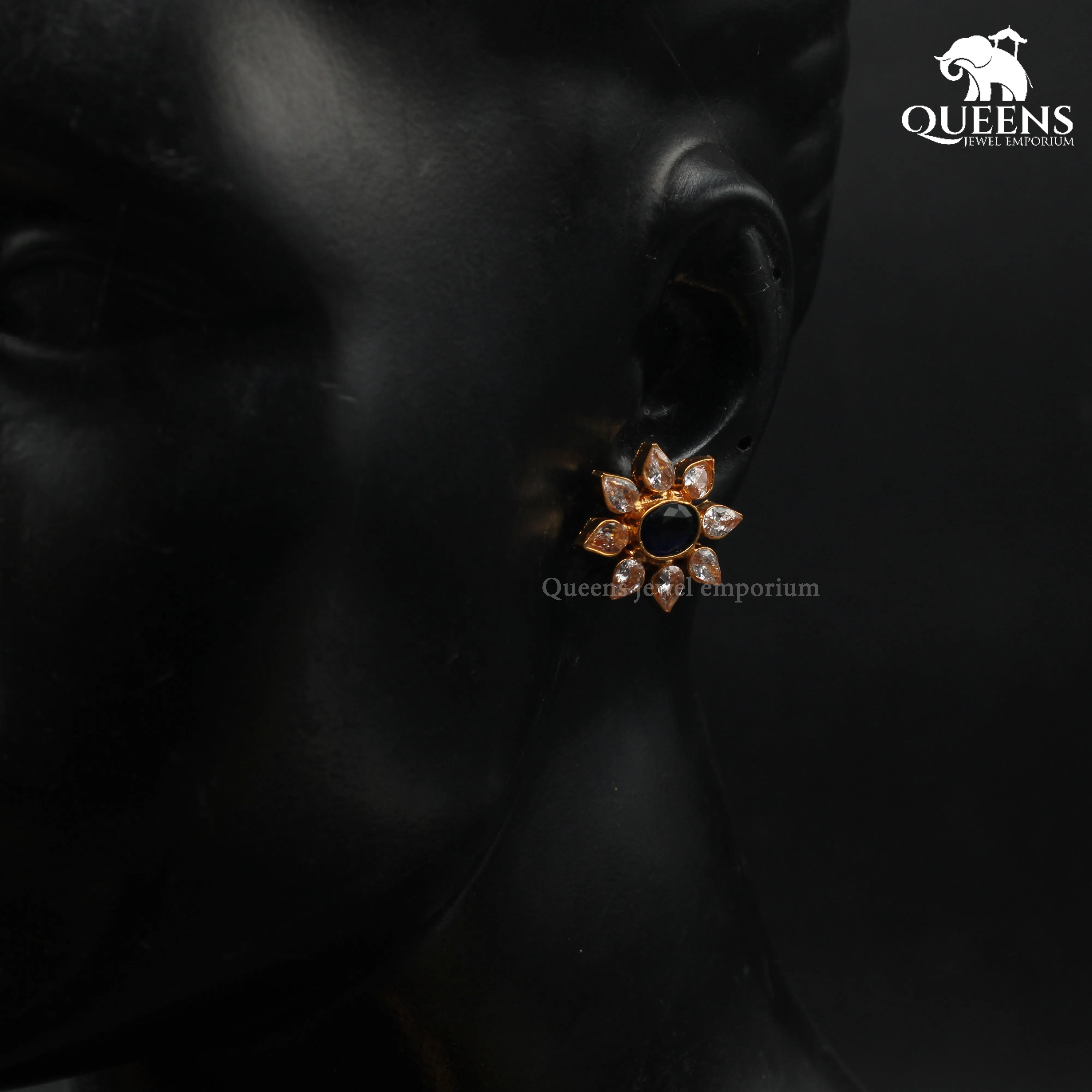 GAURAVYA SIMPLE EARRING