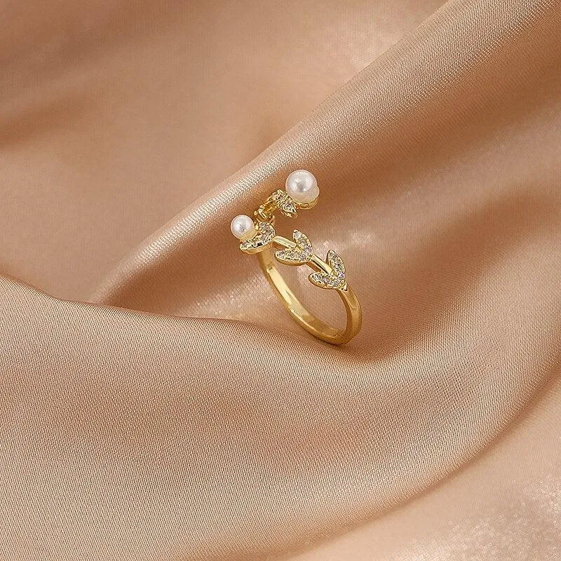 Luxury Gold Color Pearl Zircon Rings for Woman