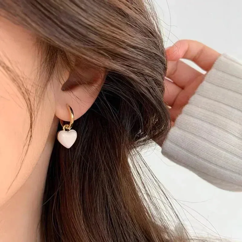 Simple Dange Earrings (Hearts/Squares)