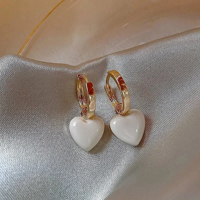 Simple Dange Earrings (Hearts/Squares)