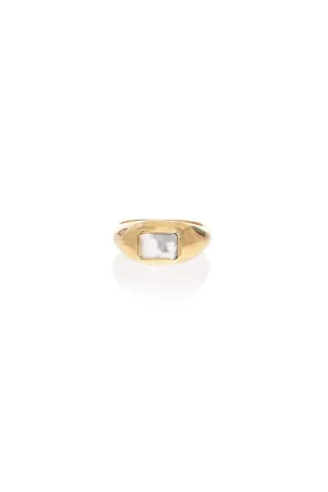 Small Ring in 18K Yellow Gold & Howlite Stone