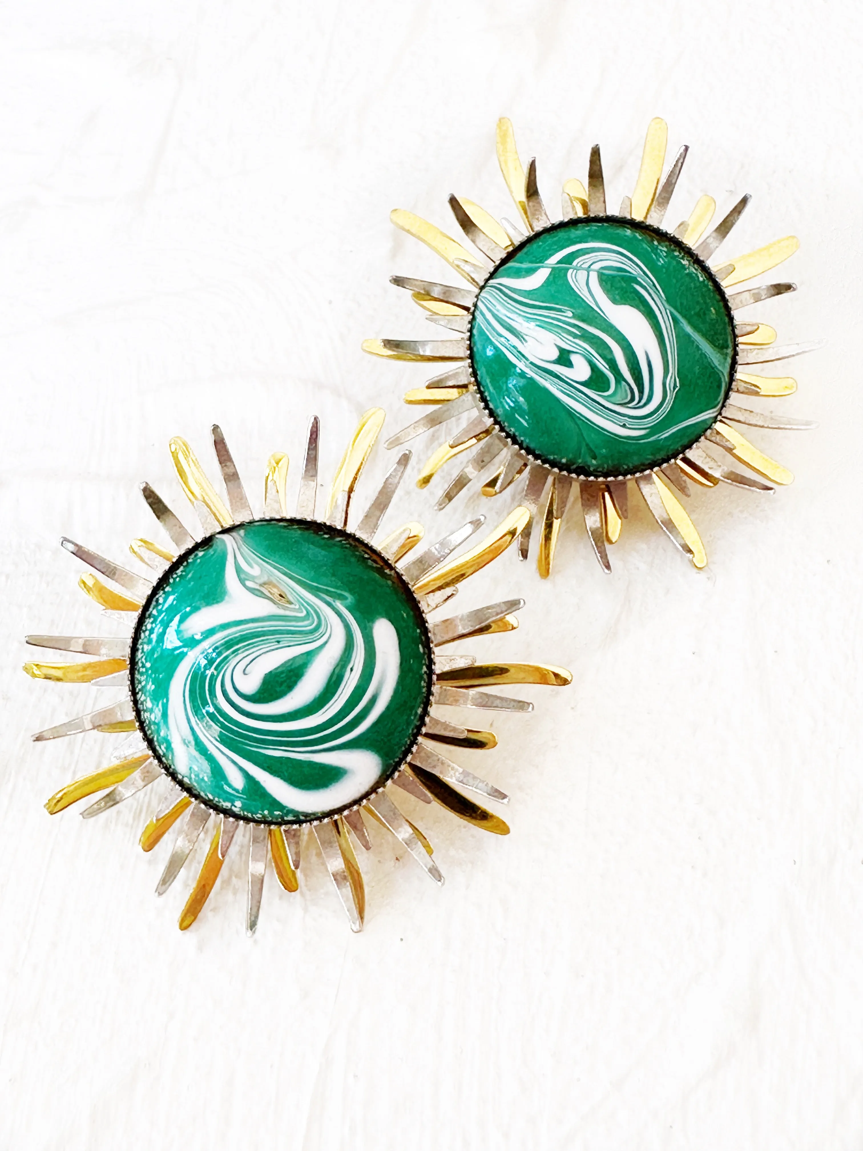 Sunshine On My Shoulders (Green 1)